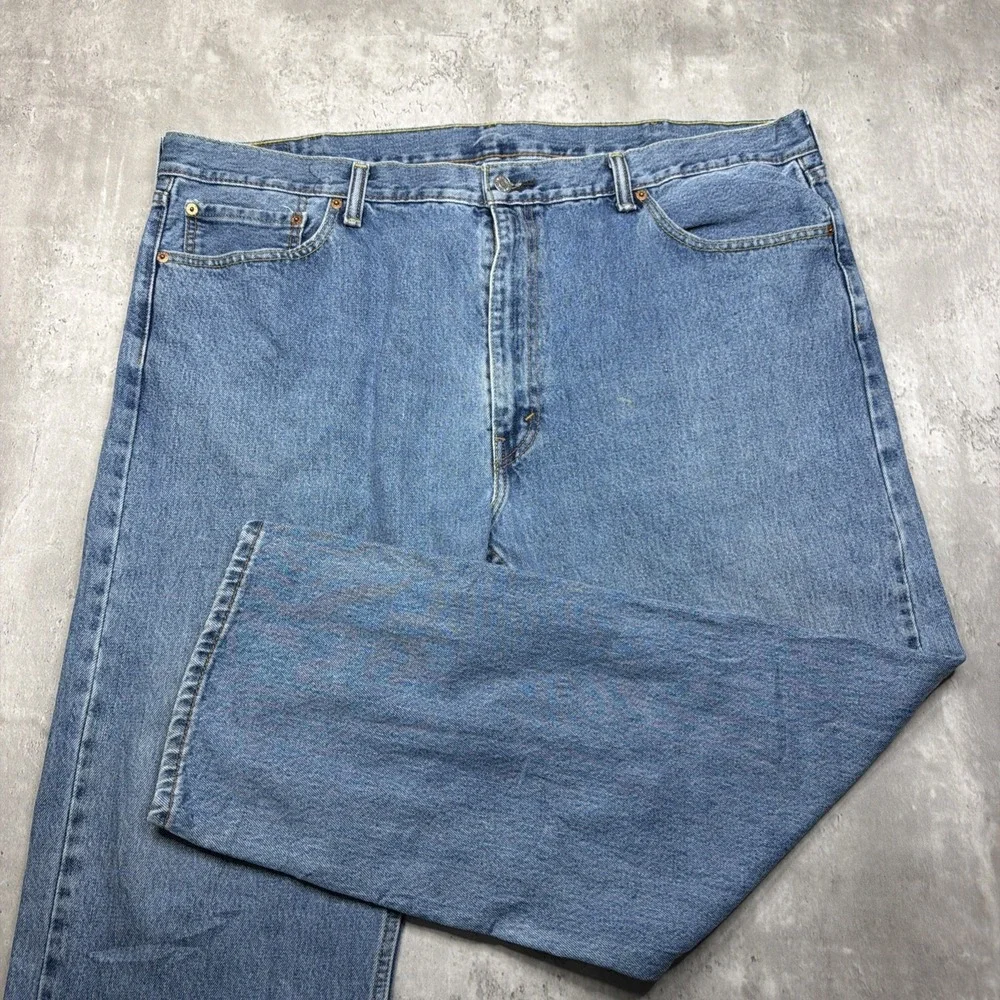 Levi's 505 Jeans Mens 44x30 Blue Regular Fit Straight Leg Medium Wash Denim